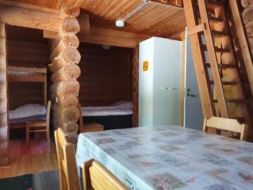 Фото номера Chalet with two sleeping alcoves and sleeping loft Кемпинги Pitkämö Canyon Camping Oy г. Курикка 13