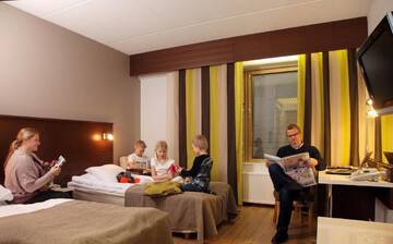 Фото номера Стандартный двухместный номер с 2 отдельными кроватями Отель Finlandia Hotel Kurikka г. Курикка 3